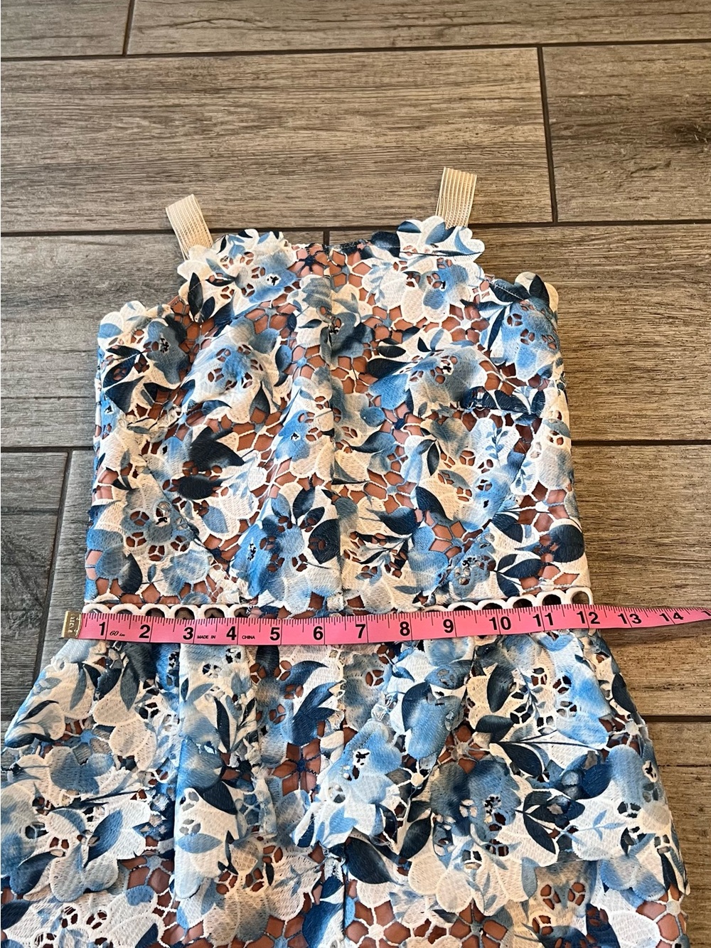 ELLIATT Times Dress Floral Lace Blue Multi XXS Midi Cocktail Wedding Guest - Picture 4 of 16